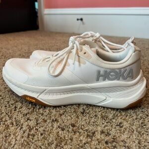 Hoka Transport